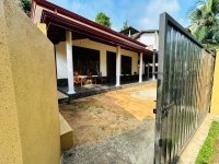 Luxury Land with House for Sale Rathnapura