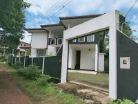 Two story House For Sale in Bandaragama