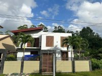 Modern House with Swimming Pool Sale in Dodangoda